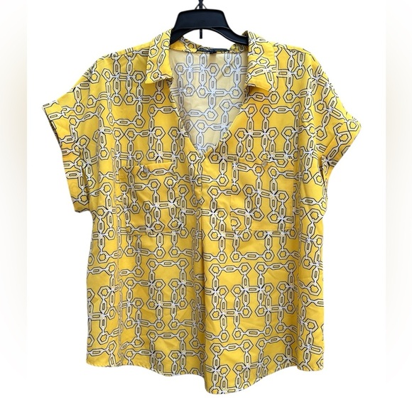 Yellow with Black and White Geometric Print Pullover V-Neck Women’s Top Size XL - Picture 1 of 6